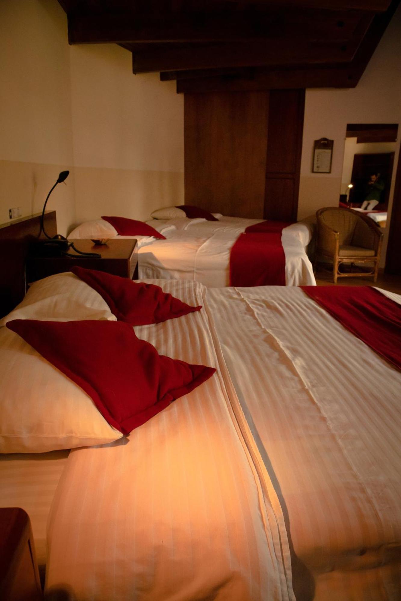 Hotel Oberland Мальяса Экстерьер фото